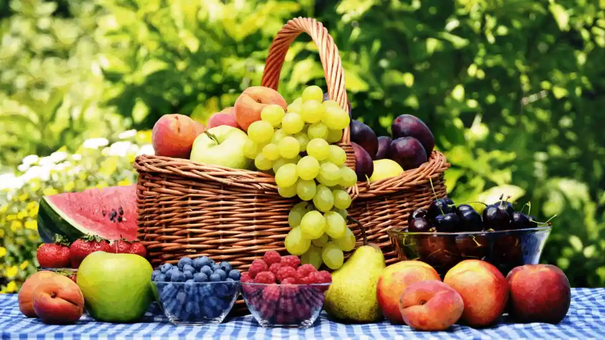 6 Best Fruits To Eat During Monsoon To Stay Healthy And Boost Immunity