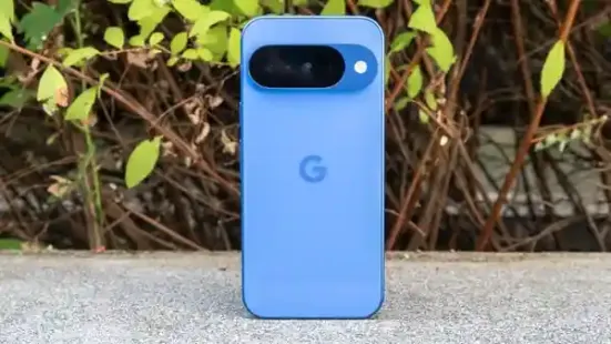 Smartphones may get faster and shinier every year, but that doesn't mean your previous device has to end up abandoned in a drawer. Even without a SIM card