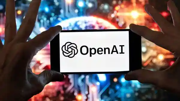 The joyful festival of Christmas is around the corner. After the launch of ChatGPT's GPT Image 1.5 model, social media has once again been taken by storm as