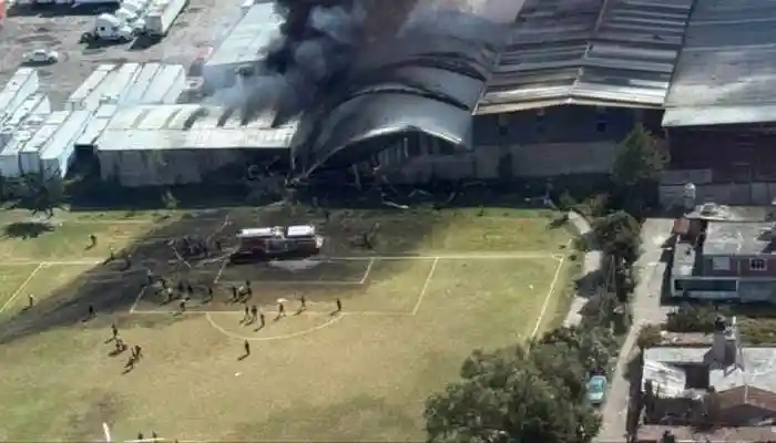 7 Die In Crashing Of Small Aircraft During Emergency Landing 