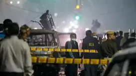 What seemed like an ordinary Monday evening turned into a nightmare as chaos ripped through the heart of Delhi. A powerful explosion tore through a slow-moving