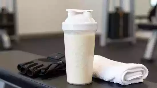 8 top-rated vanilla-flavoured protein powders for quick mixing and energy