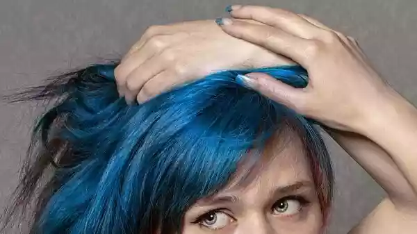 A 20-year-old girl from Henan, China, developed kidney disease after dyeing her hair every month to copy her favourite celebrity. Identified as Hua, she started showing symptoms. She had spots on her legs, joint pain and stomach-ache, the South China Morning Post reported.A 20-year-old girl from Henan, China, developed kidney disease after dyeing her hair every month to copy her favourite celebrity. Identified as Hua, she started showing symptoms. She had spots on her legs, joint pain and stomach-ache, the South China Morning Post reported.Doctors at Zhengzhou People's Hospital diagnosed her with kidney inflammation. According to Dr Tao Chenyang, Hua dyed her hair about once a month whenever her idol changed colour.Repeated exposure to chemicals led to the buildup of toxins in her body. Hair dye contains harmful substances like lead and mercury, which can damage the kidneys, lungs and increase cancer risk, Dr Tao explained.<h4>Who is the celebrity?</h4>The identity of the celebrity, whom Hua admires, is not revealed. However, many South Asian celebrities regularly change their hair colour.