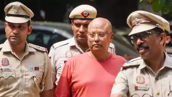 A day after police found chats with and photos of women on molestation-accused Swami Chaitanyanand Saraswati's phone, details about his WhatsApp chats have emerged, revealing the predatory side of the arrested self-styled 'godman'. According to a report by India Today, which accessed some WhatsApp chats by Saraswati, the godman hounded young women for sex, addressed them in infantilizing terms, and in one striking exchange, even tried to traffic a woman to a person only described as a 