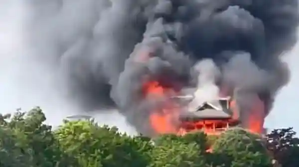 A fire destroyed the Edisto Beach home of South Carolina Circuit Court Judge DianDiane Goodstein and her ex-senator husband, Arnold Goodstein, injuring three people, according to a New York Post report citing police. The three storey, four-bedroom, four-bathroom waterfront house burned down in a plumes of black smoke on October 1, at around noon, injuring the people including the former Democratic senator. Identities of the other two United have not yet been released.A fire destroyed the Edisto Beach home of South Carolina Circuit Court Judge DianDiane Goodstein and her ex-senator husband, Arnold Goodstein, injuring three people, according to a New York Post report citing police.The three storey, four-bedroom, four-bathroom waterfront house burned down in a plumes of black smoke on October 1, at around noon, injuring the people including the former Democratic senator. Identities of the other two United have not yet been released.The State Law Enforcement Division is actively investigating the incident, and cause if the fire, the report added.
