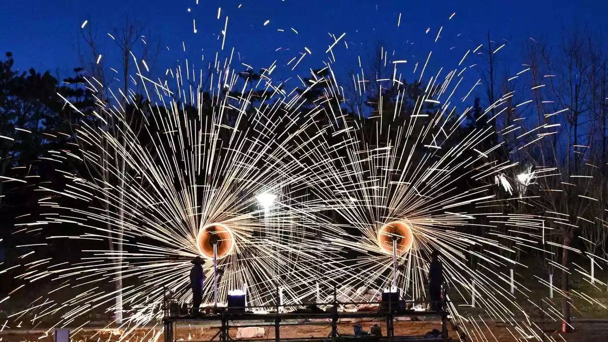 An explosion and fire at a fireworks shop in eastern China has killed eight people and left two others with minor burns ahead of the Lunar New Year