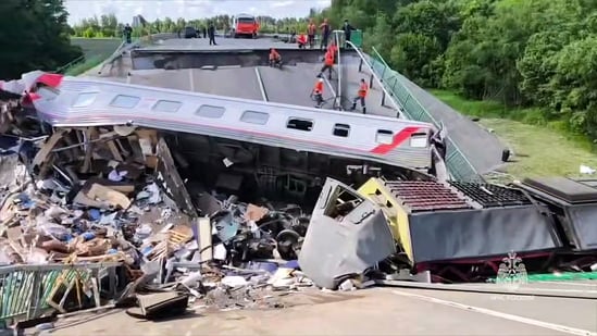 A highway bridge over a railway in the Bryansk region was blown up at 10:50pm just as a passenger train carrying 388 passengers to Moscow was passing underneath At least seven people were killed and 69 injured when two bridges were blown up in separate Russian regions bordering Ukraine ahead of planned peace talks aimed at ending the three-year-old war in Ukraine, Russian officials said on Sunday.