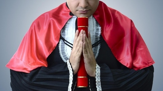 A LinkedIn user's attempt to troll recruiters by faking a Harvard MBA has sparked outrage online after a lawyer publicly warned others against trying the same stunt. In a viral post, a man claimed he added a fictitious Harvard Business School degree to his LinkedIn profile “just for fun,” pointing out that there was no verification process but instantly boosted his credibility in the eyes of recruiters and connections.