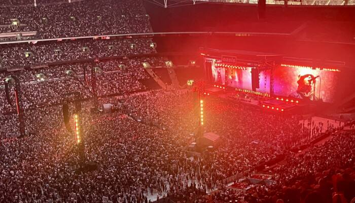 A man in his 40s tragically died after falling from a height during an Oasis concert at London's Wembley Stadium, prompting a police investigation and condolences from the band. New Delhi: A man in his 40s has died after falling from a height during an Oasis concert held at London's Wembley Stadium on Saturday night, the Metropolitan Police have confirmed to the BBC. The tragic incident allegedly occurred just minutes after the band concluded their performance.