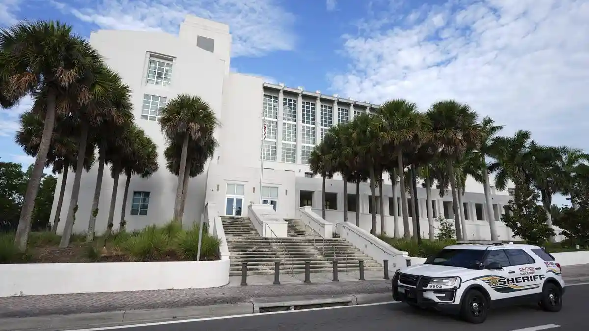 A man representing himself in federal court against charges of trying to assassinate President Donald Trump last year at his Florida golf course is set to present his closing argument on Tuesday (September 23, 2025), but a judge has already warned him that his presentation could be cut short if he doesn't follow the rules.