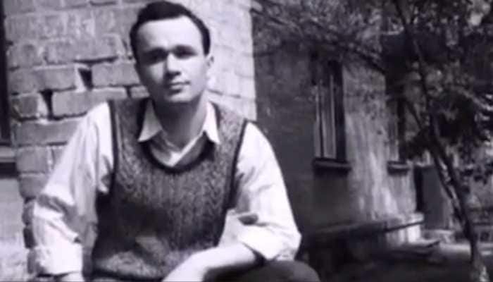 A perplexing case from 2006 continues to baffle enthusiasts and skeptics of time travel, involving a man named Sergei Ponomarenko who claimed to have journeyed from 1932 to 2050, presenting photographs as purported proof. While the story has circulated widely, it remains a subject of intense debate, with many experts suggesting it was an elaborate hoax.