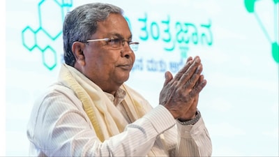 A political storm is brewing in Karnataka following revelations by former Janata Dal (Secular) state president, CM Ibrahim, about alleged vote buying during the 2018 assembly elections. The issue has been brought to the fore by BJP Member of Parliament Lahar Singh Siroya, who has formally petitioned the Chief Election Commissioner (CEC) to investigate the matter.