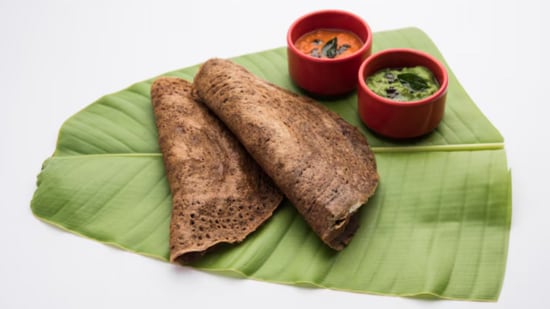 A protein-packed dosa for breakfast? Here are 7 low-calorie south Indian recipes using high-protein vegetarian ingredients, from toor dal to oats and ragi. They say breakfast is the most important meal of the day. Are you looking for high-protein breakfast ideas that can help you start your day with energy? Are you specifically interested in vegetarian recipes with protein-rich ingredients commonly used in south Indian cuisine? Then you have come to the right place. Also read | Woman who lost 17 kg reveals these 3 high protein Indian vegetarian breakfast recipes helped her drastic weight loss