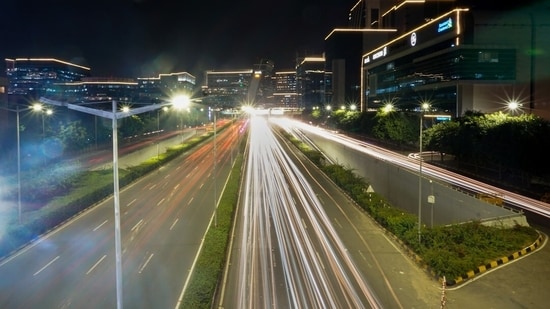 A Reddit user has sparked a lively debate after sharing a detailed comparison of life in Gurgaon and Bengaluru, focusing on infrastructure and overall livability. (Also read: US YouTuber finds Miami vibes in Gurgaon's Cyber Hub: 'Better than America')