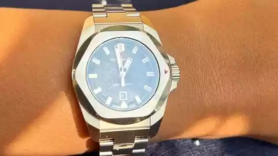 A sleek Swiss timepiece built to last