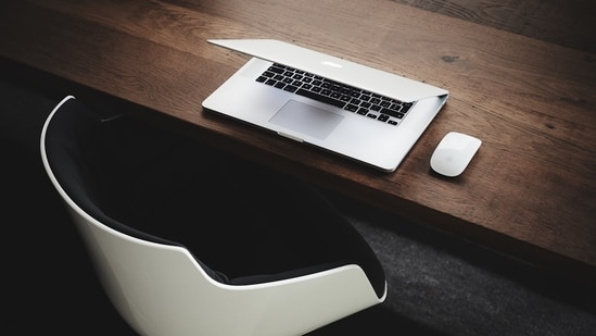 A techie working at a company in Delhi NCR has drawn attention on Reddit after revealing how his job has impacted his mental health. The employee, with over a year of experience in backend development, shared that despite earning nearly 30 lakh rupees a year, he has been facing anxiety, recurring headaches, frequent breakdowns, and a constant sense of burnout.