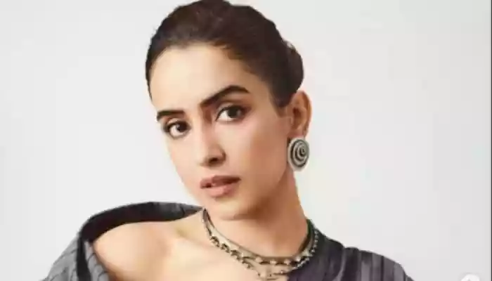 Sanya Malhotra is set to make her first-ever performance on the Filmfare stage and has expressed her excitement, calling the moment 'incredibly special'