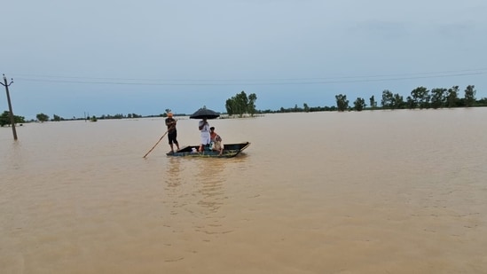 A video of a man trying to talk about the Punjab floods has gone viral on social media. The man's incomprehensible speech when asked about the disaster, clubbed with his extreme confidence, has sparked laughter among people. “Nobody can do geopolitics and weather activism better than this guy! Hats off!” an X user joked while sharing the video. The clip captures a man standing outside being asked by a journalist about the flood in Punjab.