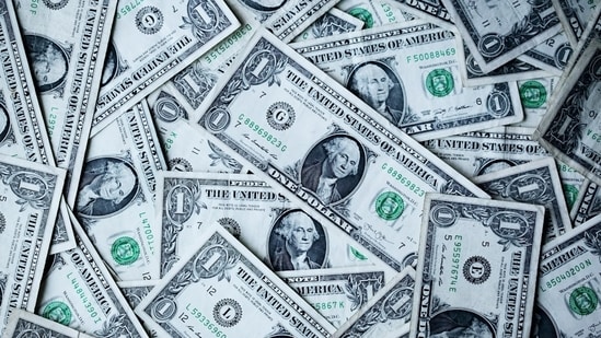 A Virginia grandmother turned her Powerball win into a gift for others. According to Local12, Carrie Edwards won $150,000 in the Virginia Lottery's September 8 draw and gave every dollar away. She split the prize between three organizations tied to her family, her community, and her past.