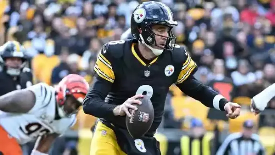 Aaron Rodgers, the Pittsburgh Steelers quarterback, has been officially listed as questionable for Sunday's game against the Chicago Bears