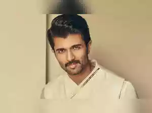 Actor Vijay Deverakonda's car met with a minor accident in Jogulamba Gadwal district. The incident occurred while returning to Hyderabad from Puttaparthi. Deverakonda confirmed he and his companions were unharmed. His vehicle grazed another car, causing slight damage. He continued his journey in a friend's car. A case of rash driving was registered against the other vehicle's driver.Actor Vijay Deverakonda's car met with a minor accident in Jogulamba Gadwal district. The incident occurred while returning to Hyderabad from Puttaparthi. Deverakonda confirmed he and his companions were unharmed. His vehicle grazed another car, causing slight damage. He continued his journey in a friend's car. A case of rash driving was registered against the other vehicle's driver.Actor Vijay Deverakonda's car met with a minor accident in Jogulamba Gadwal district of Telangana on Monday, police said, adding that he escaped unharmed.<br><br>The incident occurred while he was returning to Hyderabad from Puttaparthi in neighbouring Andhra Pradesh, the birthplace of the late spiritual guru Sri Sathya Sai Baba.<br><br>Deverakonda said in a post on 'X' that his car took a hit but confirmed everything was fine.<br><br>According to police, Deverakonda's car and another four-wheeler grazed each other, causing minor damage to his vehicle. No one was injured in the incident.After the accident, the actor stepped out of his vehicle and boarded a friend's car to continue his journey to Hyderabad. He was accompanied by friends.<br><br>Deverakonda, in a post on 'X', said, 