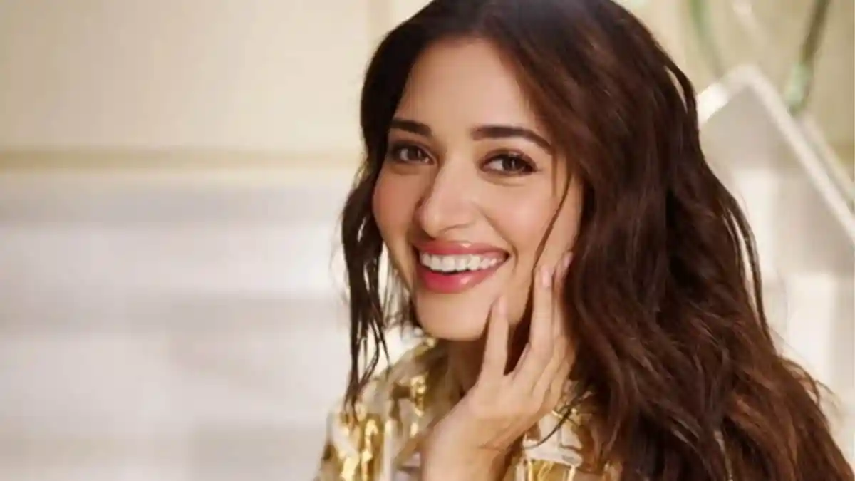 Actress Tamannaah Bhatia has always impressed fans with her dedication to fitness, but her latest wellness revelation is refreshingly simple. The actress, who recently shed significant weight and now flaunts a toned, lean frame, credits her transformation not to extreme diets but to mindful eating.Actress Tamannaah Bhatia has always impressed fans with her dedication to fitness, but her latest wellness revelation is refreshingly simple. The actress, who recently shed significant weight and now flaunts a toned, lean frame, credits her transformation not to extreme diets but to mindful eating.And one dish that's made a recurring appearance in Tamannaah Bhatia's mornings is the humble poha – a comforting, wholesome Indian breakfast she calls her ‘go-to for balance.' Speaking to Curly Tales, the actor said, “The regular good poha, with potatoes. Plain poha, which doesn't have too much going on. I also added sprouts to it when I wanted to lose weight. That combination worked wonders for me.