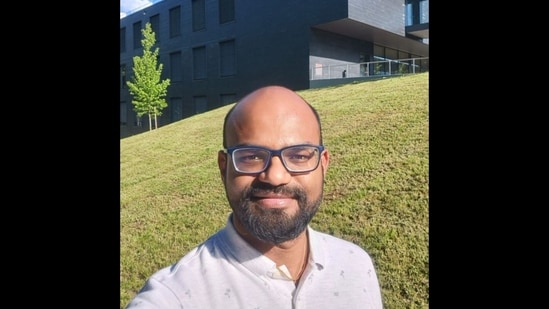 After 14 years of navigating the complex US visa system, an Indian researcher has shared his journey to becoming a permanent resident in the United States. In a detailed LinkedIn post, Rajavasanth Rajasegar reflected on the hurdles, milestones, and support that made this long-awaited achievement possible. “Green card in hand — after 14 years, the visa clock has finally stopped ticking,” Rajasegar wrote.