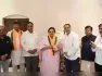 Rakhi Jadhav, Nationalist Congress Party (SP) Mumbai president, has joined the Bharatiya Janata Party. This move comes just before the Brihanmumbai Municipal