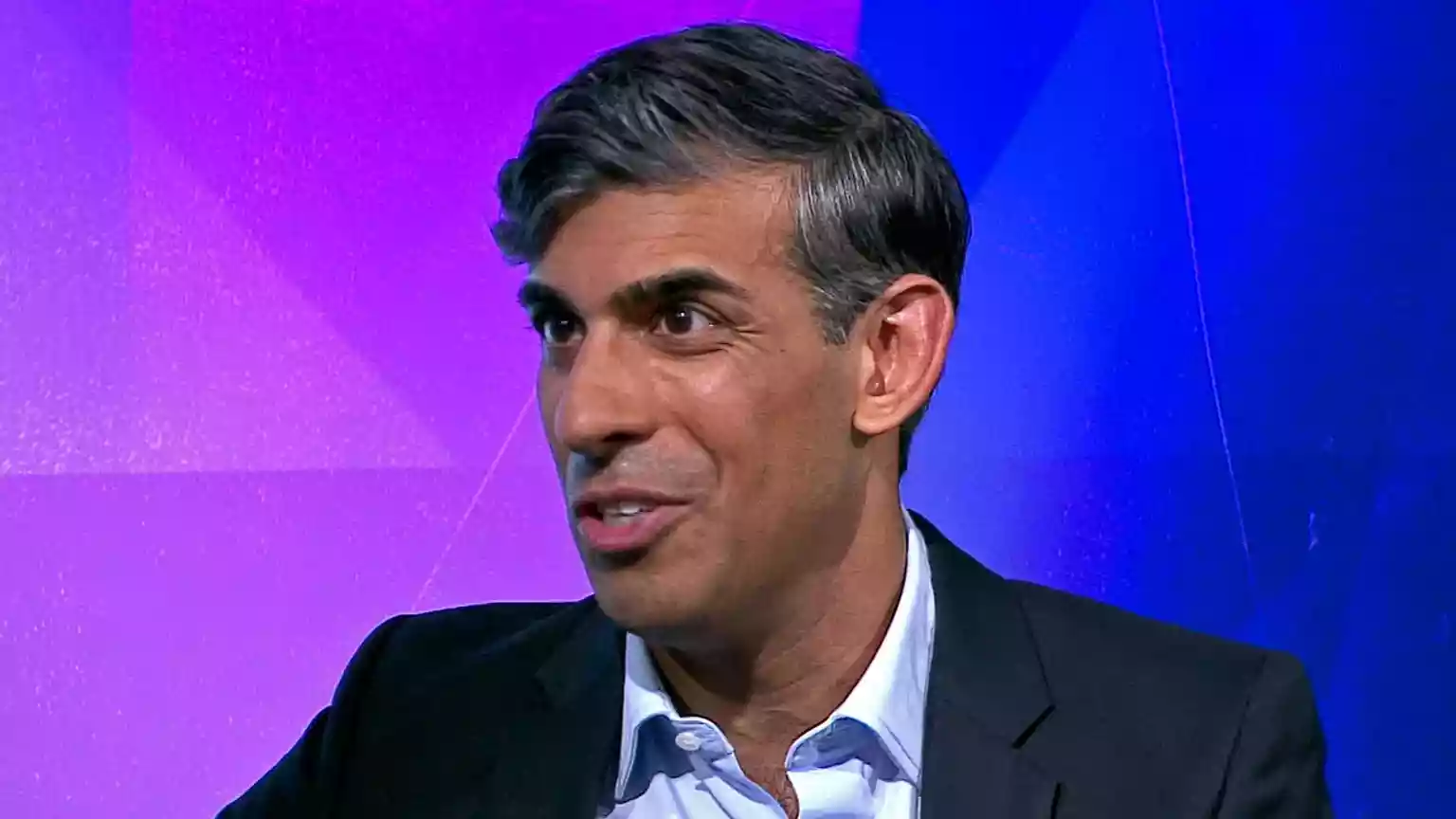 Artificial intelligence (AI) is flattening the jobs market for young people and governments should eliminate National Insurance to make hiring workers more