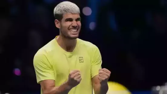Carlos Alcaraz booked his place in the Nitto ATP Finals championship match with a commanding 6-2, 6-4 victory over Felix Auger-Aliassime on Saturday in Turin