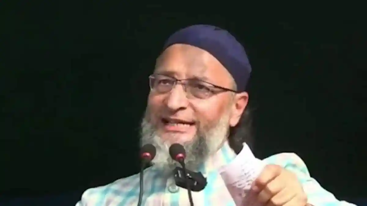 All India Majlis-e-Ittehadul Muslimeen (AIMIM) Chief Asaduddin Owaisi on Wednesday hit out at the BJP and the Delhi Police over the attempted attack by lawyer Rakesh Kishore on Chief Justice of India BR Gavai and questioned the authorities after no charges were brought against the accused advocate.All India Majlis-e-Ittehadul Muslimeen (AIMIM) Chief Asaduddin Owaisi on Wednesday hit out at the BJP and the Delhi Police over the attempted attack by lawyer Rakesh Kishore on Chief Justice of India BR Gavai and questioned the authorities after no charges were brought against the accused advocate.In an address shared by the party's official X handle, Owaisi accused the government of religious bias and questioned why no case was filed against the accused.“Delhi Police did not arrest the accused because his name is Rakesh Kishore. If his name was not Rakesh but ‘Asad', what would Delhi Police have done? BJP people would say, ‘Pick him up!', ‘he came from a neighboring country', ‘(Pakistan's spy agency) ISI!' — they'd open all fronts against that person,