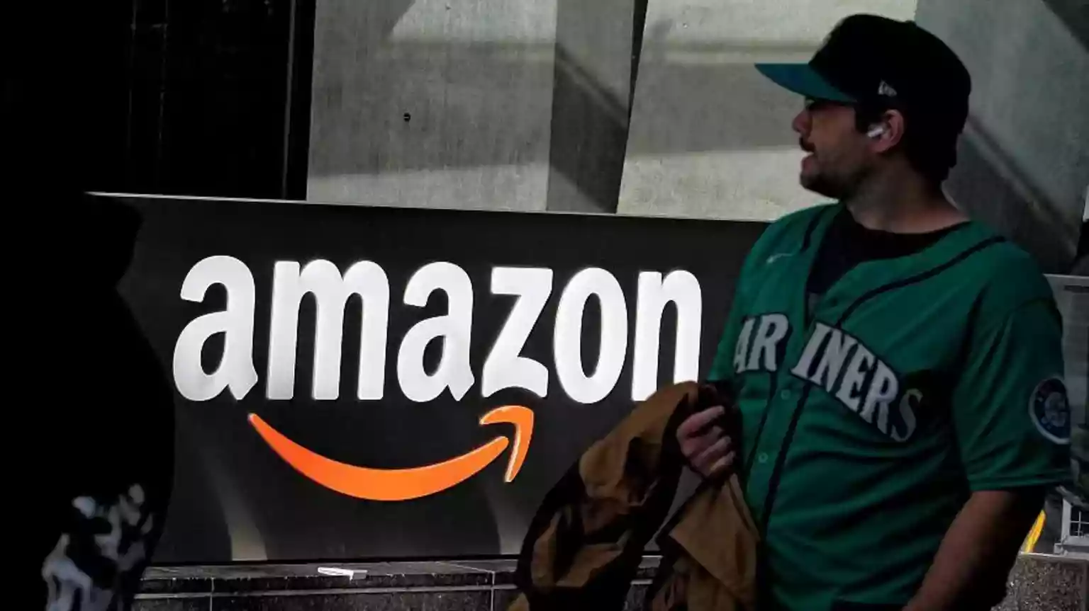 Amazon prepares for major layoffs among office workers