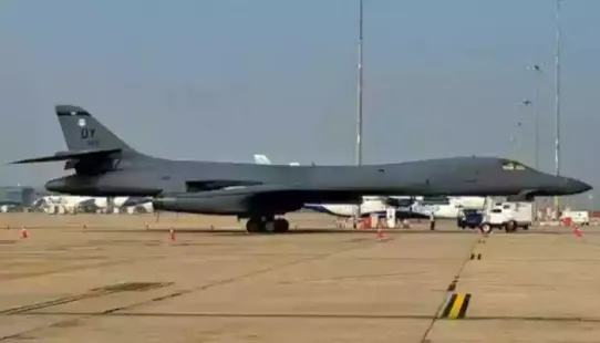 <strong>B-1B Lancer Supersonic Strategic Bomber: </strong>America just sent one of its most lethal weapons to train alongside Indian forces in