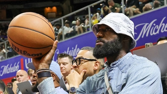 Amid recent speculation of NBA icon LeBron James's future at the Los Angeles Lakers, now that the focus has shifted towards Luka Doncic, Sports Illustrated's Dan Angell has pitched a trade idea recently. Angell proposed that the Lakers could trade father-son duo LeBron and Bronny James to the Golden State Warriors in return for Jimmy Butler and a 2028- first-round pick.