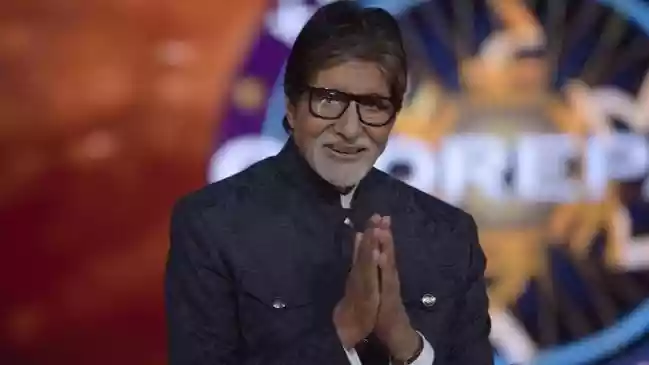 Amitabh Bachchan Sings Non-Stop For 32 Minutes At The Age Of 83