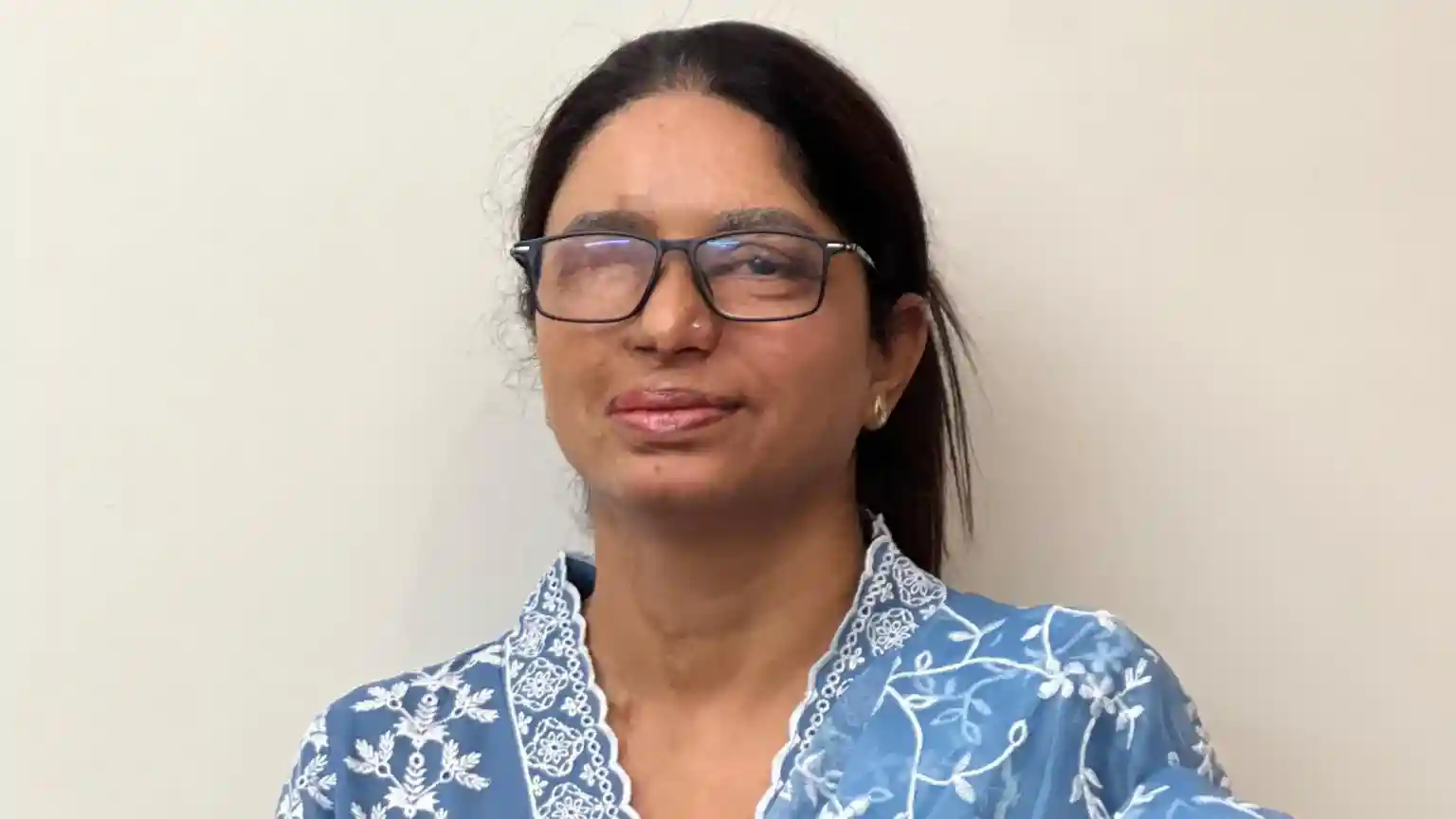 Warning: This story contains distressing details</b> Shaheen Malik, an acid-attack survivor and disability rights activist in India