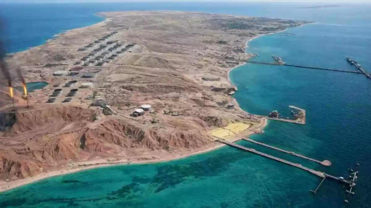 A mounting oil bottleneck off Iran’s coast is fast becoming one of the clearest economic flashpoints of the ongoing US-Iran standoff