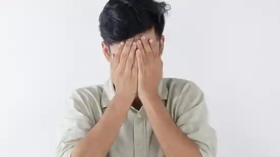 An Indian employee has shared a shocking story of betrayal at a small startup where he worked for almost three years. The employee (@Solid-Juggernaut5384), who joined as a fresher with a package of 7 LPA, revealed on Reddit that he was promised a large part of his pay as shares that would vest after three years.