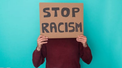 An Indian man claimed on Reddit about being a victim of racial harassment at a bus stop in Ireland. The 22-year-old man shared his ordeal on Reddit and stating that a group of teenagers teased him with racist slurs. “I'm an Indian male, 22. After I left work and while waiting for the bus, a group of young teenagers in a car called me over. I naturally thought they were asking for directions or something. I went up to the car, and they called me “hey sweet cheeks.