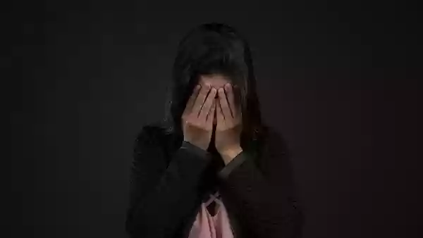 Andhra doctor commits suicide due to depression over US visa rejection