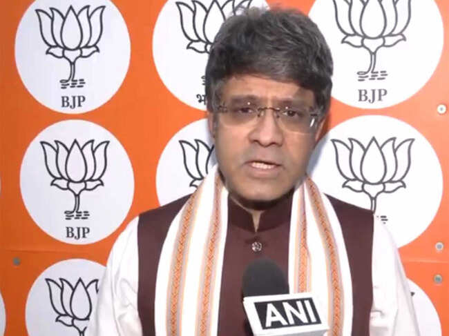 Bharatiya Janata Party spokesperson CR Kesavan criticized Rahul Gandhi for associating with advocates of regime change. He stated that Gandhi's silence on the