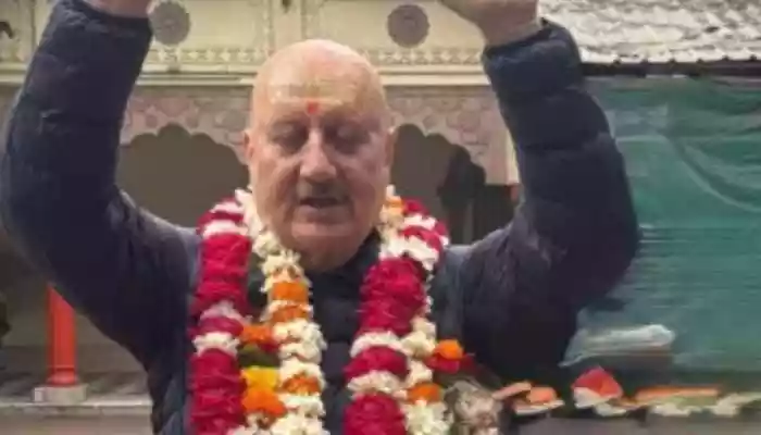 Actor Anupam Kher visited Varanasi on Friday, where he offered prayers at the Sankat Mochan and Kashi Vishwanath temples. Mumbai: Veteran actor Anupam Kher