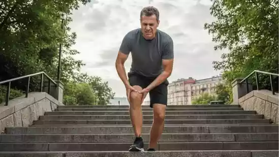 Apollo orthopaedic surgeon explains ‘why your knees hurt while climbing stairs’