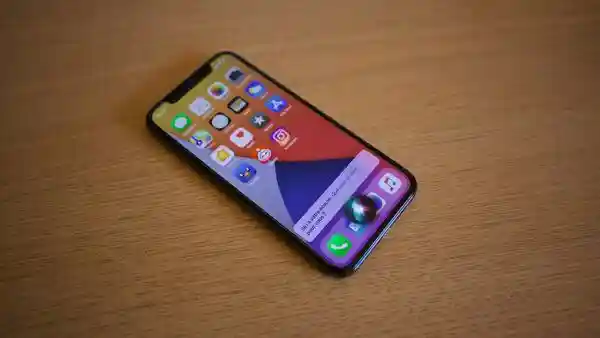 Apple now asks users before sending Apple Intelligence requests to Google Cloud