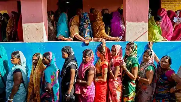 Bank holiday today: Banks across Bihar will remain open today, November 11, during the second phase of Legislative Assembly polls