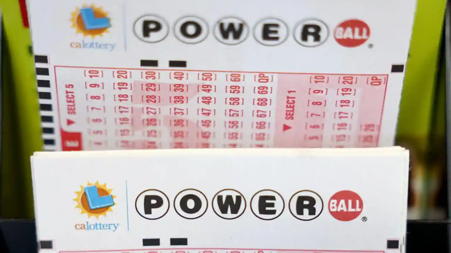 Arkansas Powerball player strikes $1