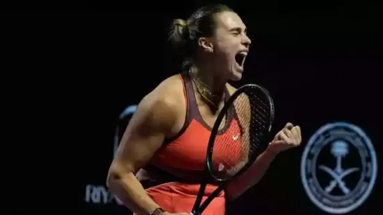The WTA Finals 2025 in Riyadh delivered high drama on November 7, as world No. 1 Aryna Sabalenka battled past Amanda Anisimova in a thrilling semifinal