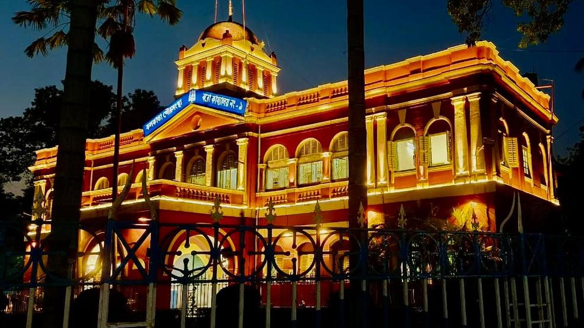 As monsoon clouds darken Kolkata, towards late evening, something magical happens. The skies turn inky blue, and iconic, British-era buildings are swathed in mellow, yellow LED lights. After sleeping through years of soot, rain and crumbling plaster, the clock tower of Magen David Synagogue, domes and minarets of Burhani Masjid, and the wind-whirled angel of victory atop Victoria Memorial, amongst several other buildings, are learning to speak again. Their language being the madeleine-soft yellow luminescence.