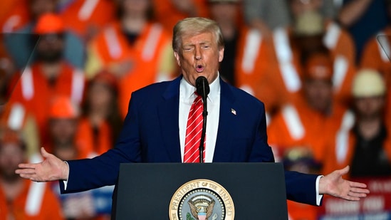 As US immigration laws tighten, Indian students are increasingly opting for the EB-5 visa, with a 100% rise in applications. An increasing number of Indians are now choosing a different path as the US tightens its immigration laws and current immigrants are subject to greater scrutiny under the Donald Trump administration.