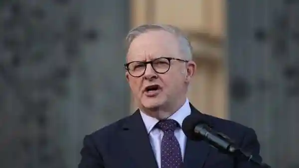 Australia announces gun buyback scheme after Bondi shooting — What this means